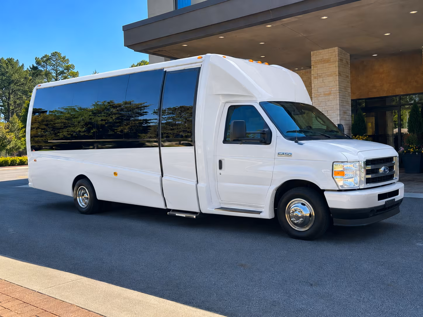 greenvale vineyards bus rentals from cranston