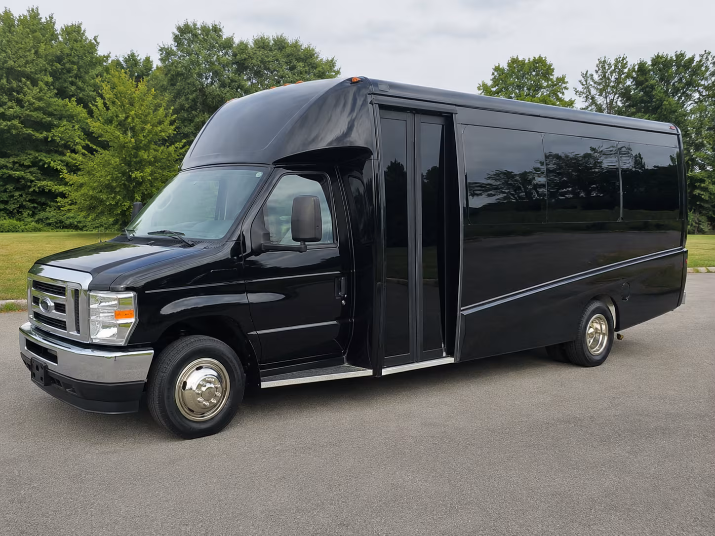new bedford organize a new bedford corporate event with a charter bus