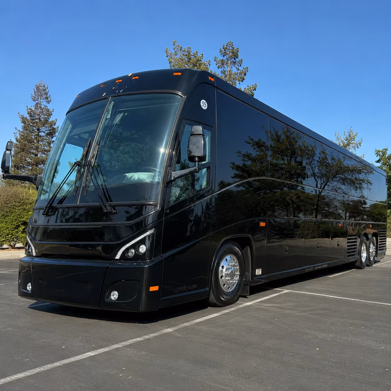 warwick cranstoncharter bus rental