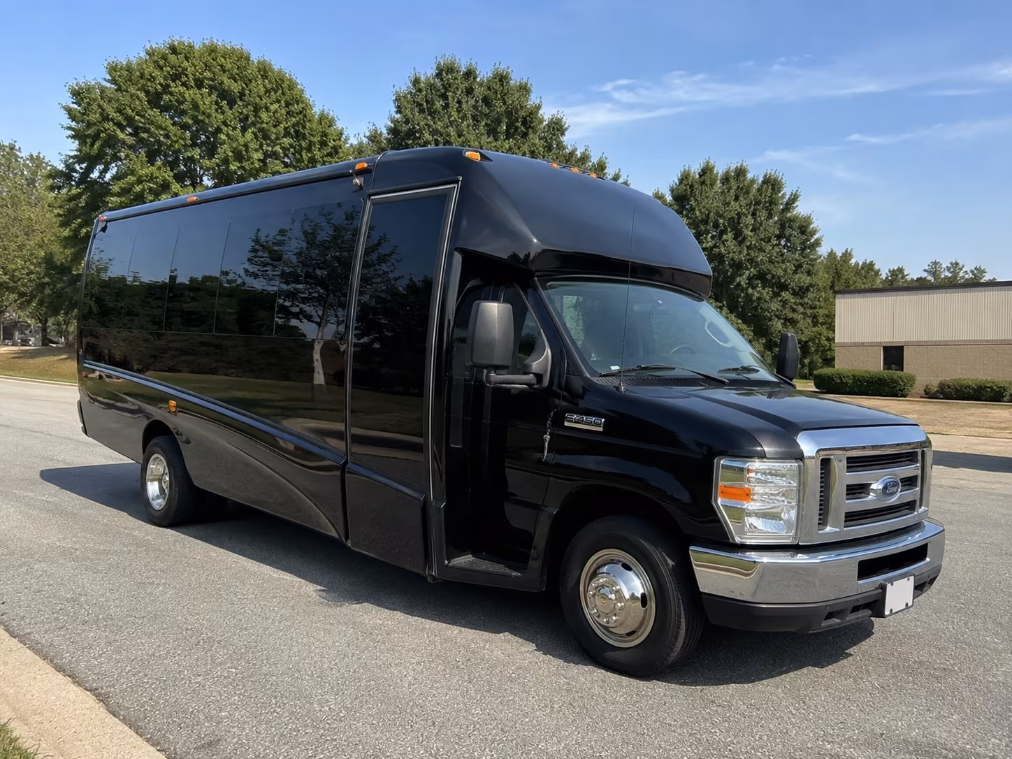 warwick employee commuter shuttles for warwick businesses